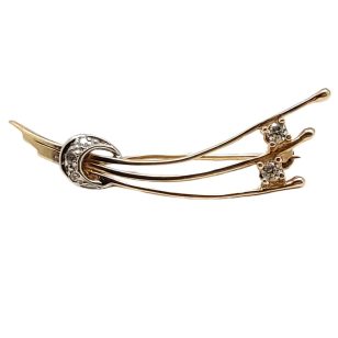 Gold brooches bouquet