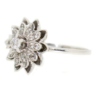 Silver ring with black zirconia flower