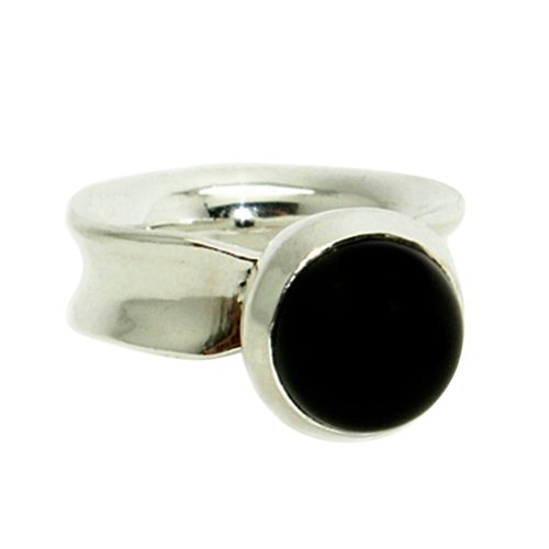 Silver ring with black onyx stone
