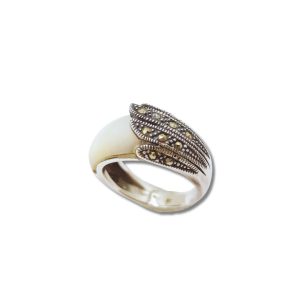 Silver marcasite mother-of-pearl ring