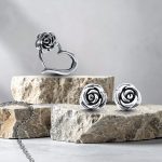 Antique silver heart pendant with rose