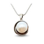 Freshwater pearl silver pendant