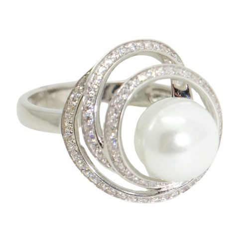 Silver ring with zirconia and cultured white pearl