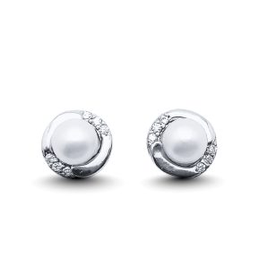Silver pearl earrings with zirconia stones