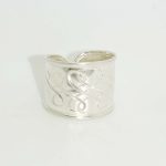 Silver band ring / Wide band with infinity pattern, larger size