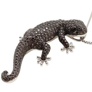 Silver gecko pendant