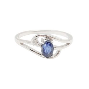Silver ring with blue sapphire stone and zirconia 
