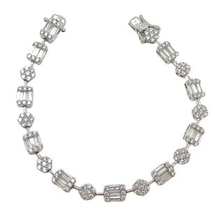 Silver luxury bracelet with flowers and rectangles