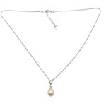 Silver Y-chain with teardrop-shaped pearl