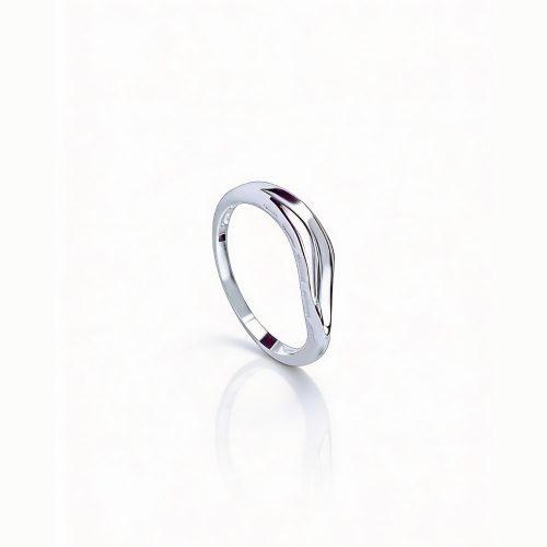 Minimalist silver wave ring