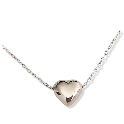 Thin silver pendant necklace with shiny heart pendant