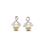 Freshwater pearl silver earrings with zirconia leaves