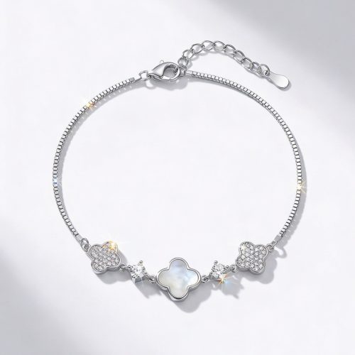 Mother-of-pearl clover silver bracelet