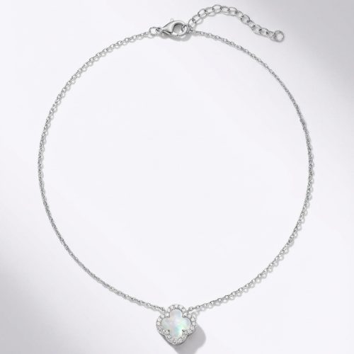 Mother-of-pearl clover silver necklace
