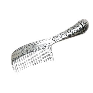 Baby gift: Silver baby comb with engravable surface