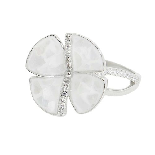 Silver ring with mother-of-pearl flower