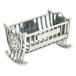 Baby gift: Silver cradle with engravable surface