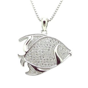 Silver pendant with sparkling zirconia stones 