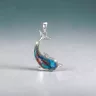 Ezüst delfin medál többszínű
