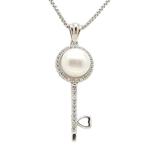 Key and heart silver pendant with zirconia and pearls