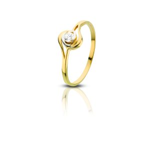 Gold ring with zirconia stone for happy love