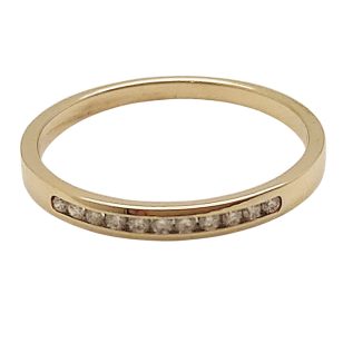 Gold ring with small diamond stones